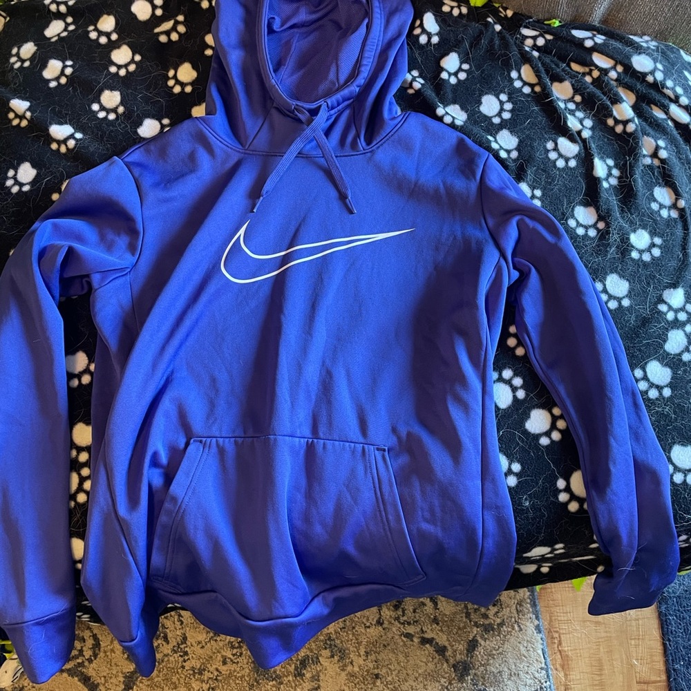 Nike sweatshirt